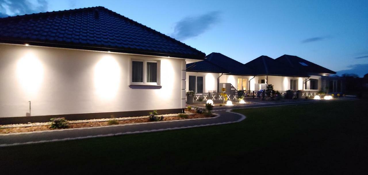Apartamenty Dzemejra - Jumeirah Ujście-Darłowskie المظهر الخارجي الصورة